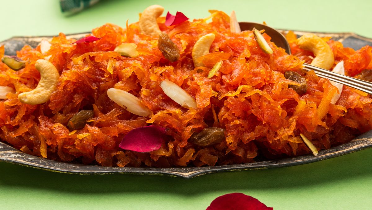 Gajar Halwa Marathi Recipe | Gajar Halwa Recipe in Marathi